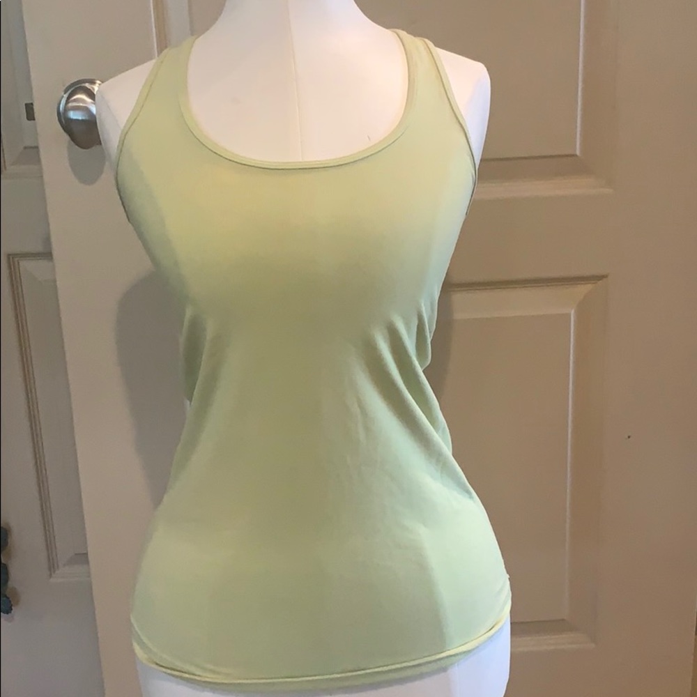 Lululemon workout tank bundle!